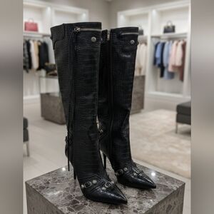 Elegant Black Crocodile-Embossed Knee-High Boots, Size 11 (US)